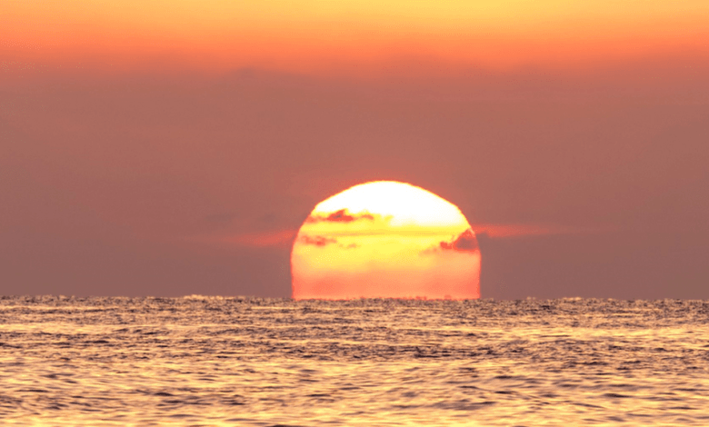 114079151 redsunpix1a