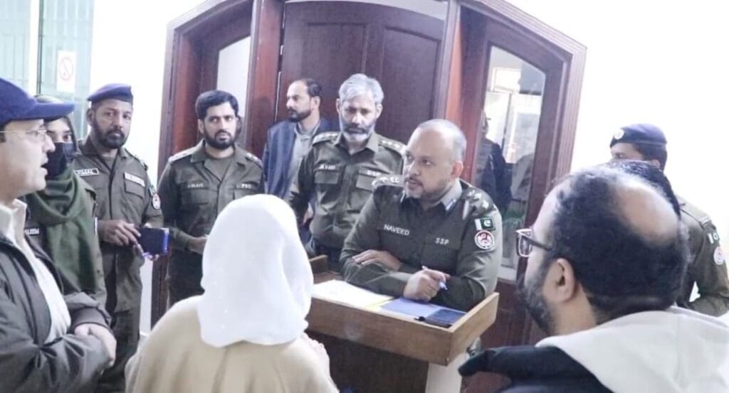 لاہور انویسٹی گیشن پولیس کی سال 2024 کے 11ماہ کی کارکردگی رپورٹ جاری 1 WhatsApp Image 2024 12 15 at 5.28.41 PM