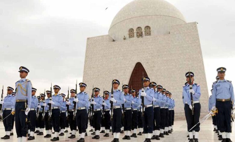 مزارِ قائد پر سلامی کی تبدیلی کی پُر وقار تقریب 1 ‘Changing Of The Guard Ceremony At Mausoleum Of Quaid E Azam Muhammad Ali Jinnah