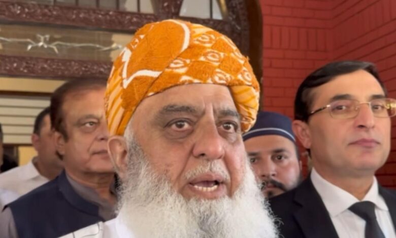 مولانا فضل الرحمٰن کا حکومت سے اے پی سی بلانے کا مطالبہ 1 375791 1597938151