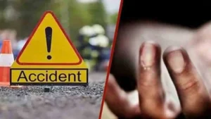 موٹرسائیکلوں کی ٹکر، آگ سے 3 افراد جاں بحق 2 موٹرسائیکلوں کی ٹکر