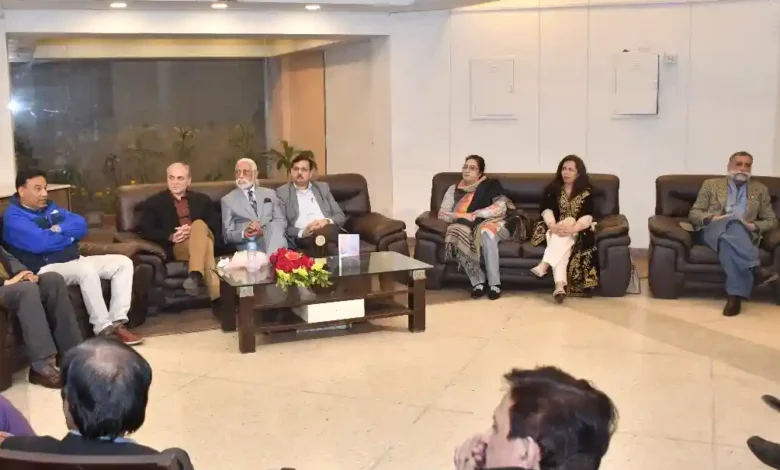 ”خواجہ آفتاب اور اُن کی تخلیقات “ 1 Group pic e1739273334818