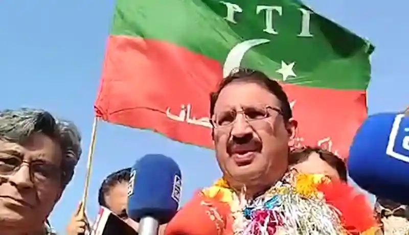 junaid akbar