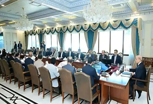 نئی کابینہ ارکان کے اعزاز میں ناشتہ 1 قومی ترقیاتی بجٹ: