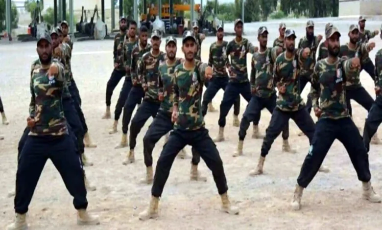 ہتھیار دہشتگردوں کو دینے والے برطرف ہونگے، ڈی جی لیویز 1 00 424