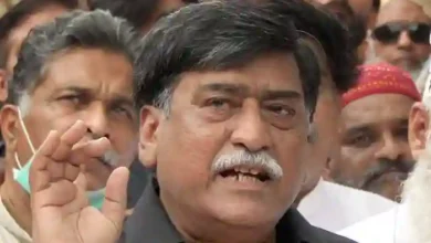 1034459 4272906 35 Afaq Ahemd akhbar