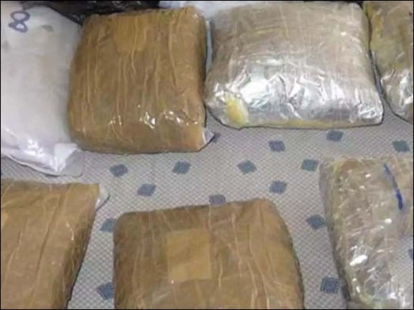فیصل آباد: تھانیدار کے کمرے سے منشیات برآمد 1 2688126 drugsrecoveredx 1724041306 600x450 1