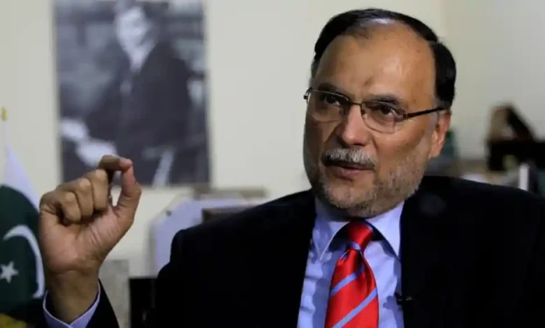 ہر شہری آمدن پر ٹیکس ادا کرے: احسن اقبال 1 ہر شہری آمدن پر ٹیکس ادا کرے: احسن اقبال