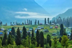 قدرتی حسن سے مالا مال کشمیر کی چوٹیاں hell station 1024x683 1