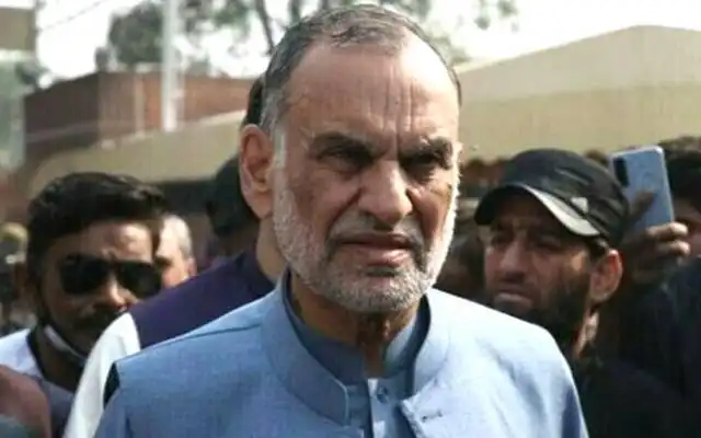 عقل سے پیدل سمجھتے ہیں ڈیل ہو رہی ہے، اعظم سواتی 1 پاکستان میں رول آف لاء:
