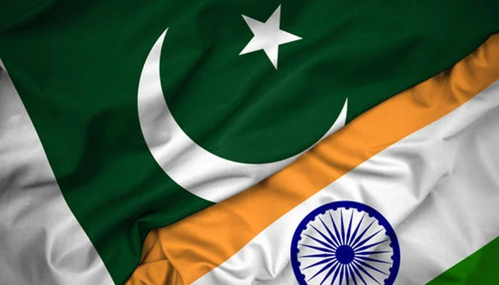 بھارت نے پاکستانیوں کے ویزے منسوخ کردیے،ملک چھوڑنے کا حکم 1 1463956 234902 pak india flags updates e1745429695291