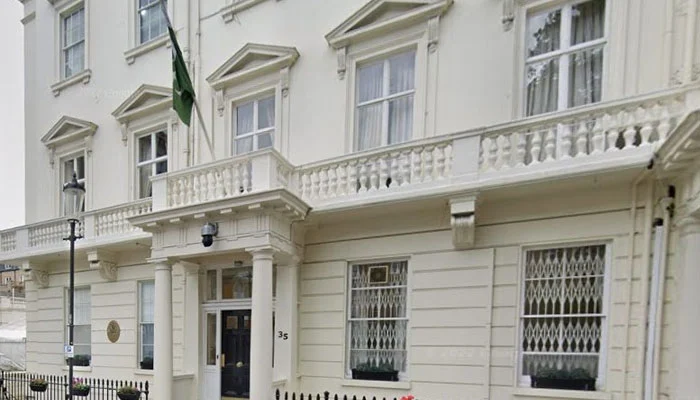 لندن:انتہاپسند ہندوں کی پاکستانی ہائی کمیشن جانے کی ناکام کوشش 1 1464630 3450347 pak hc UK updates