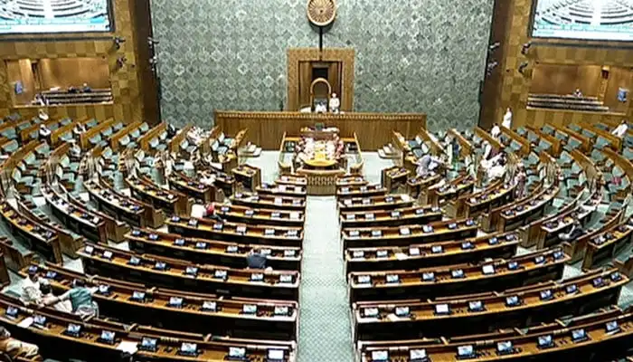 بھارت: متنازع وقف ترمیمی بل منظور 1 368042 2198236 updates