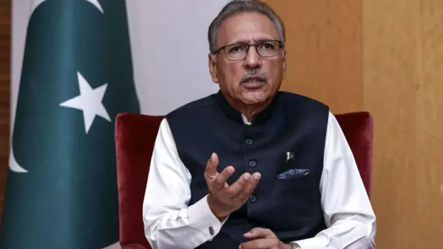 ایون فیلڈ اپارٹمنٹس کہاں سے آئے، آج تو بتا دیں، عارف علوی 1 94bd91f0 d547 11ee 8d4c f57a3a078617.jpg