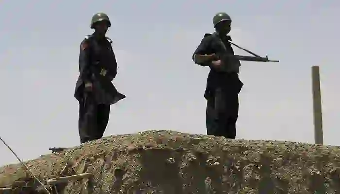 کوئٹہ: خضدار میں چیک پوسٹ پر حملہ، 4 اہلکار شہید 1 1471917 5319681 News12 updates