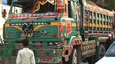 لاہور: ڈمپر کی ٹکر