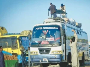 راولپنڈی: بس الٹ گئی، 5 مسافر جاں بحق 2 بس الٹ گئی