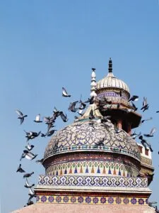 اُچے برج لاہور دے