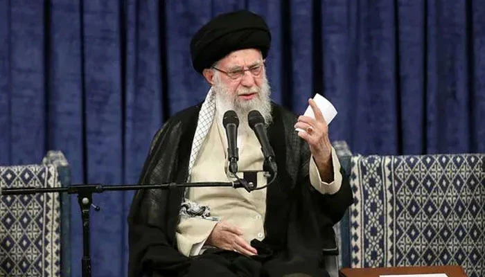 کسی سے زیادتی نہیں کی، آیت اللّٰہ خامنہ اِی 1 کسی سے زیادتی نہیں کی
