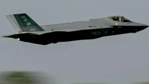 تیسرا F35 لڑاکا طیارہ مار گرایا اور پائلٹ پکڑ لیا، ایران 3 تیسرا F35 لڑاکا طیارہ مار گرایا