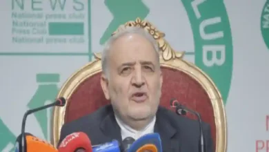 دفاع جاری رکھیں گے