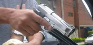 فائرنگ سے 2 افراد جاںبحق
