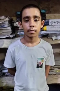 کم عمر ڈرائیور بچے کی کار تلے 1 بھائی جاں بحق