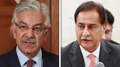 خواجہ آصف کی تنخواہ پر تنقید