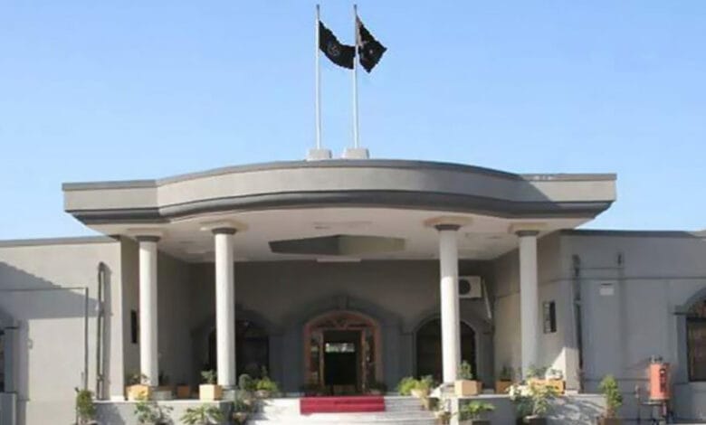 تعلیمی اداروں میں منشیات سپلائی پر پرنسپل کیخلاف ایکشن 1 کتوں