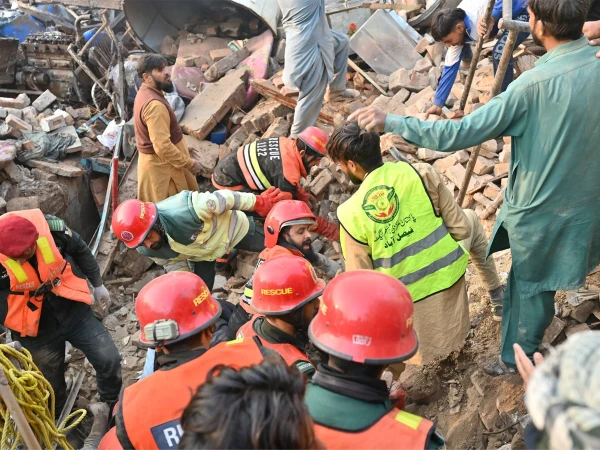 فیصل آباددھماکہ