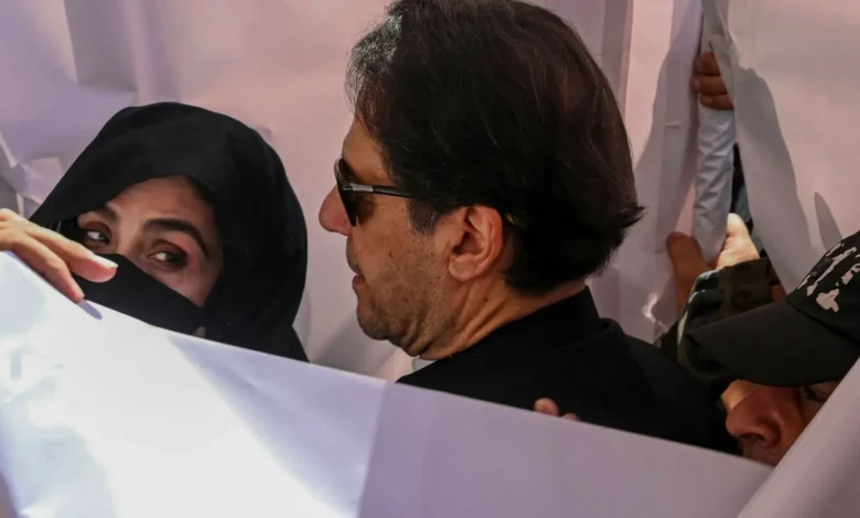 برطانوی جریدے کی بشریٰ بی بی پر خصوصی رپورٹ 1 imran khan bushra bibi